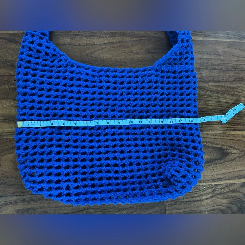 ☀️ Hand Crocheted Blue Boho Beach Tote ☀️ - Picture 9 of 12